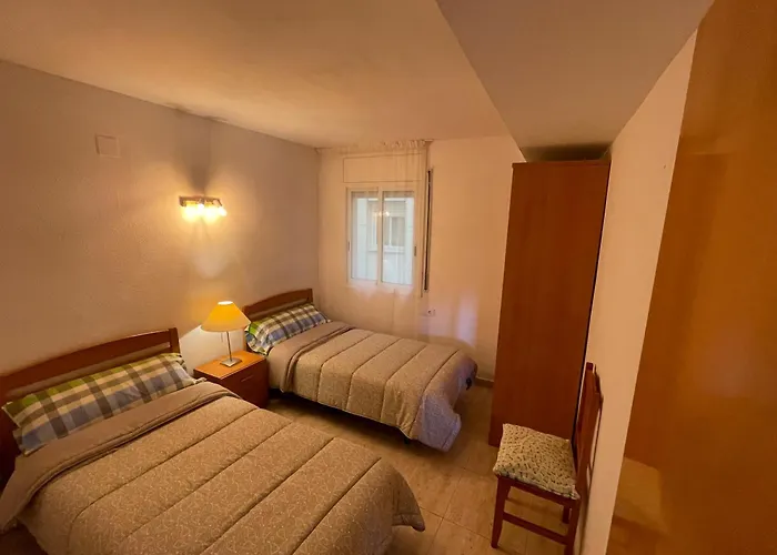Peaceful Apartment With Sea View And Parking In Cap Salou